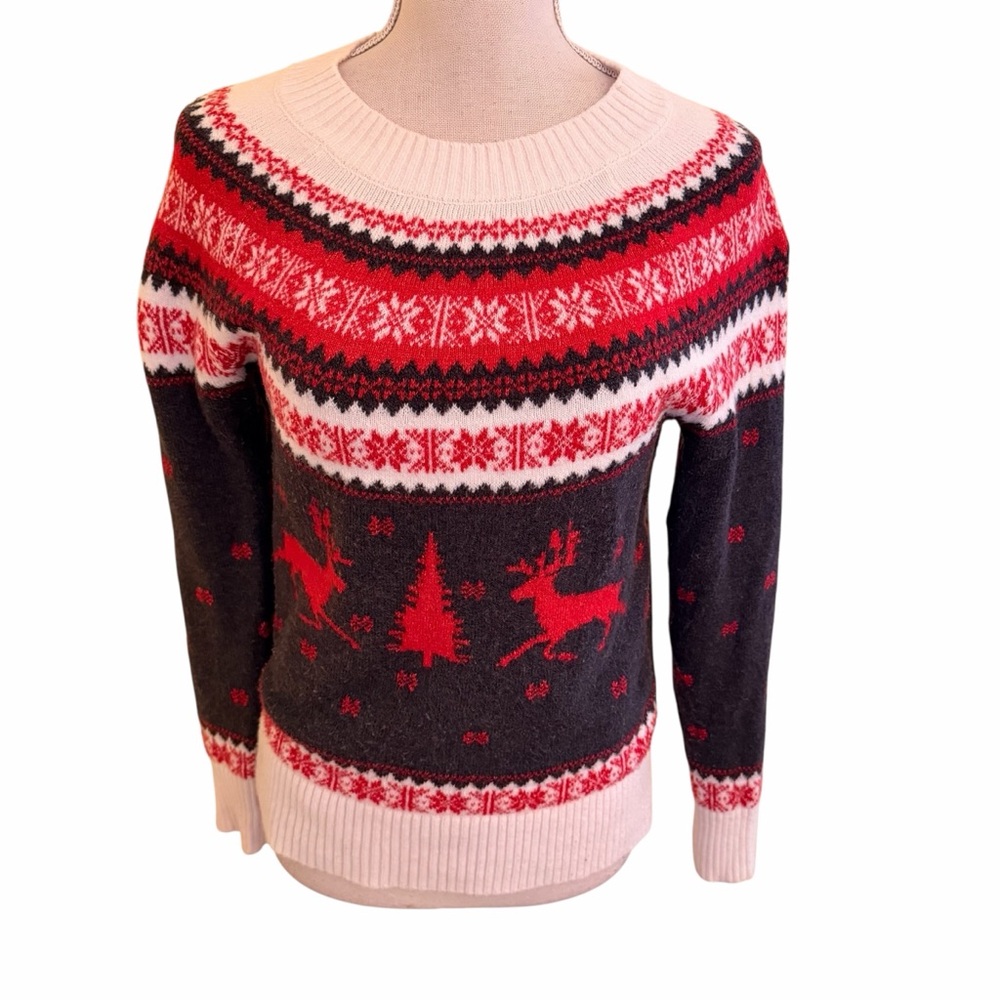 Loft Red/White Blue Reindeer/Tree Fair Isle Sweater XSP